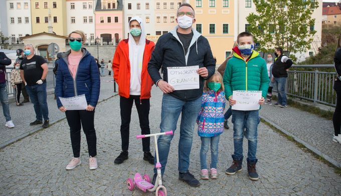 Protestujący na granicy polsko-niemieckiej
