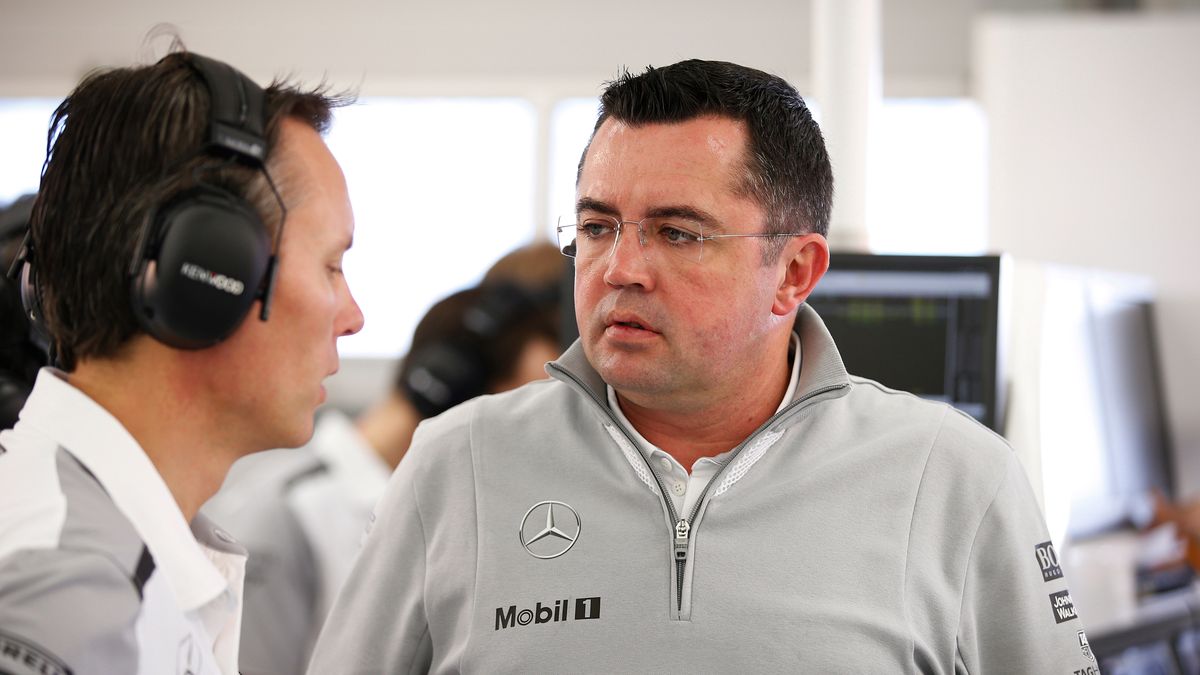 Zdjęcie okładkowe artykułu: Na zdjęciu: Eric Boullier w McLarenie