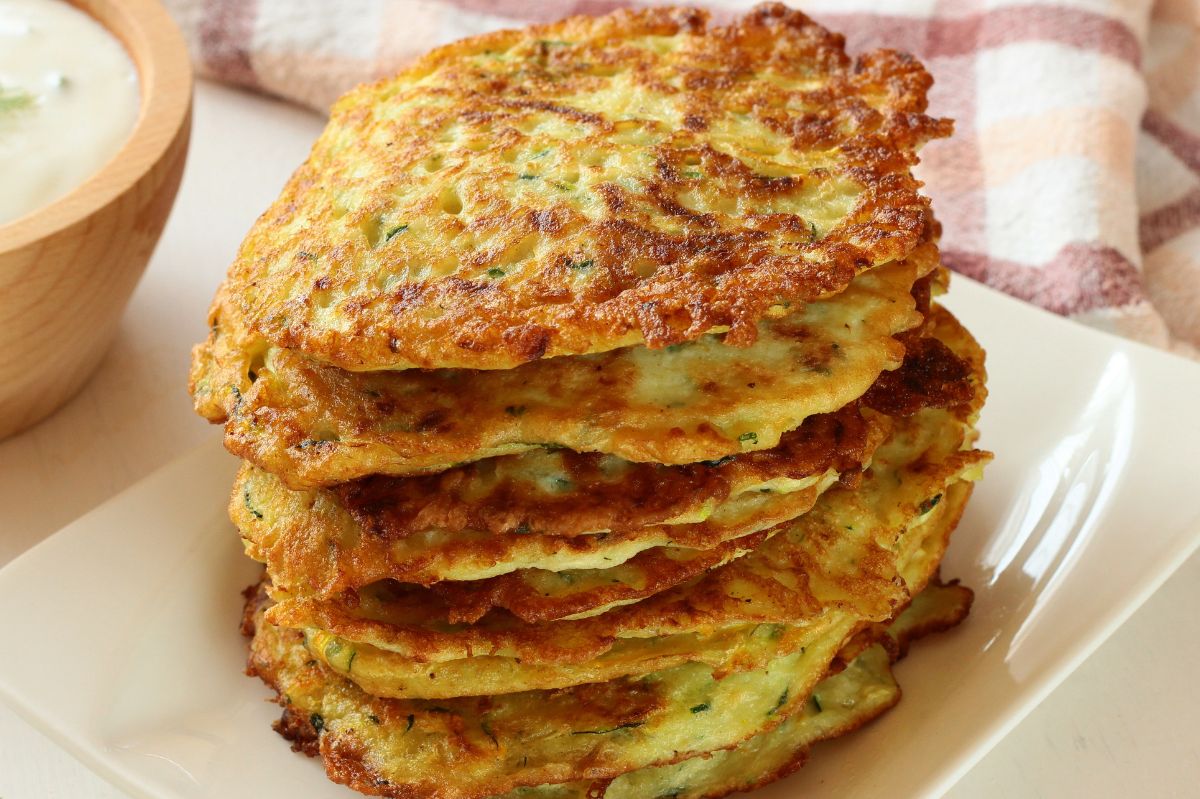 How to make zucchini pancakes crispy every time