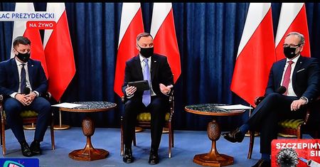 Koronawirus w Polsce. Duda powiedział, czemu "nie załatwił" szczepionek od Trumpa