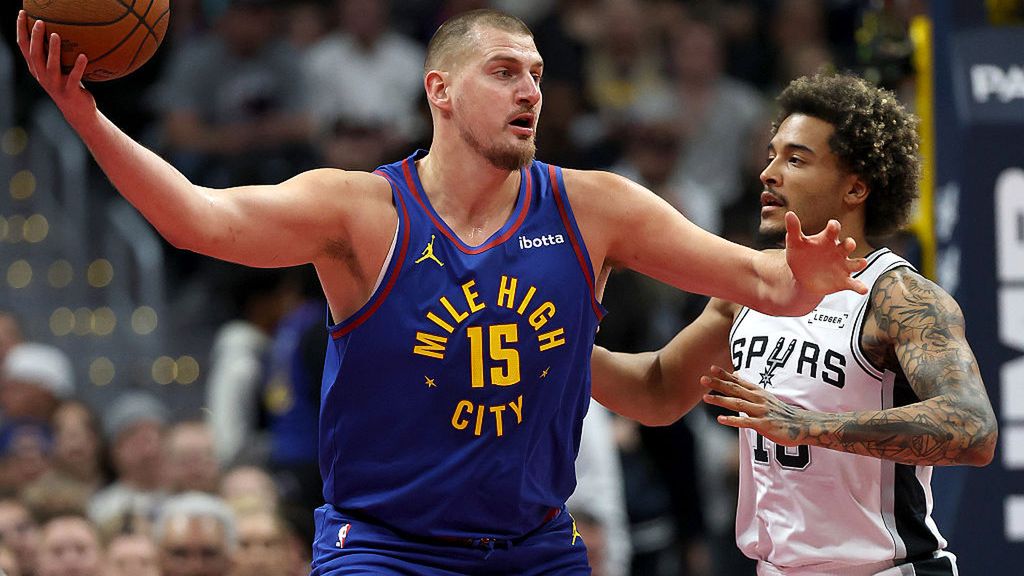 Getty Images / Matthew Stockman / Nikola Jokić i Jeremy Sochan