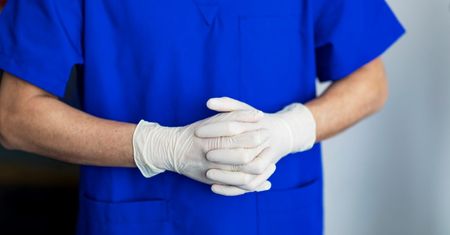 24-latka wybiegła z gabinetu. Dentysta okazał się dewiantem