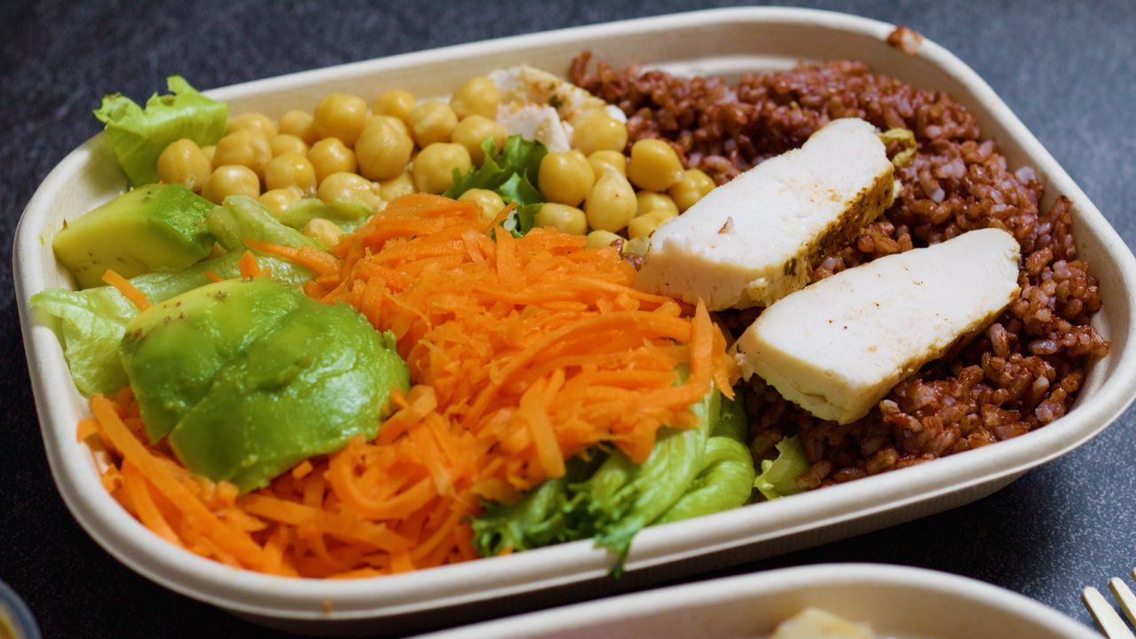 Najlepsza dieta, spowalnia starzenie. Śródziemnomorska strącona z podium?