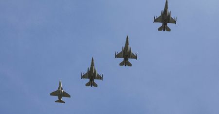 Komunikat wojska. Poderwano myśliwce F-16