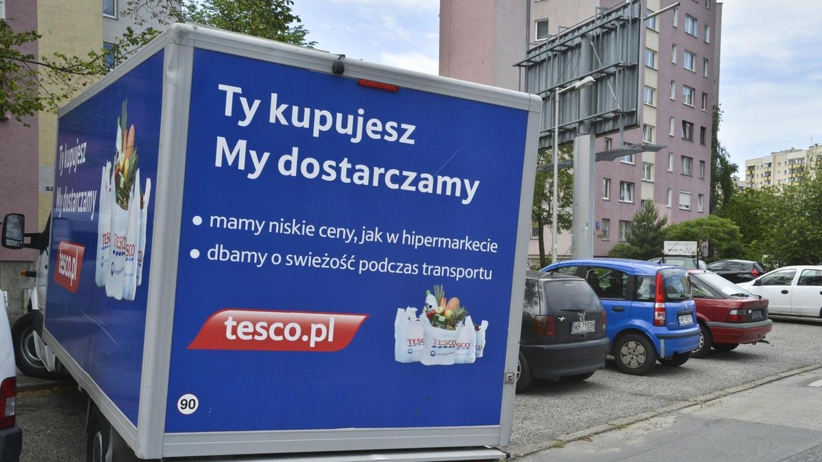 Tesco stopniowo ogranicza działalność w Polsce.