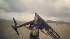 ME w kitesurfingu: Błażej Ożóg szósty po pierwszym dniu