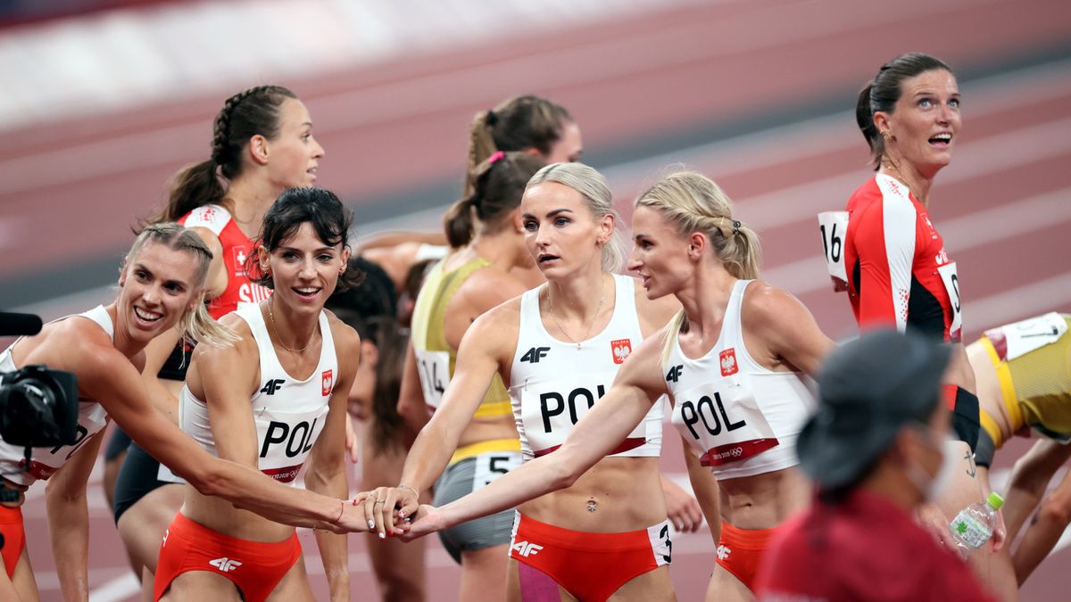 PAP / Leszek Szymański / Na zdjęciu: Iga Baumgart-Witan, Anna Kiełbasińska, Justyna Święty-Ersetic i Małgorzata Hołub-Kowalik 