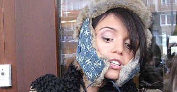 Dziwna Przybylska, Szapołowska boi się amatorskich aparatów