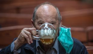 Koronawirus i odmrażanie gospodarki. Czesi żegnają się z epidemią. Można pić piwo w ogródkach, wkrótce zdejmą maseczki ochronne