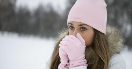 Dlaczego objawy niektórych chorób nasilają się zimą?