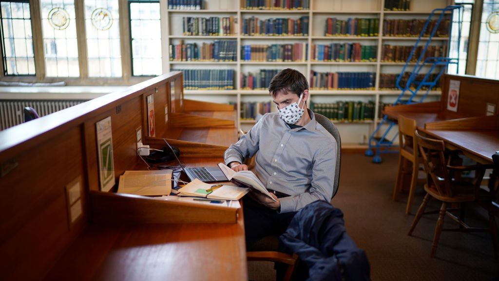 Powrót do szkół. Uczniowie jednak będą nosić maseczki?