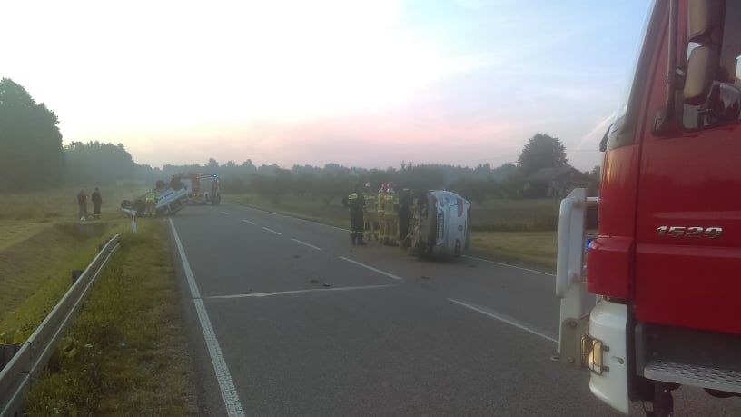 Poranne zderzenie aut na drodze wojewódzkiej nr 747 w Zosinie