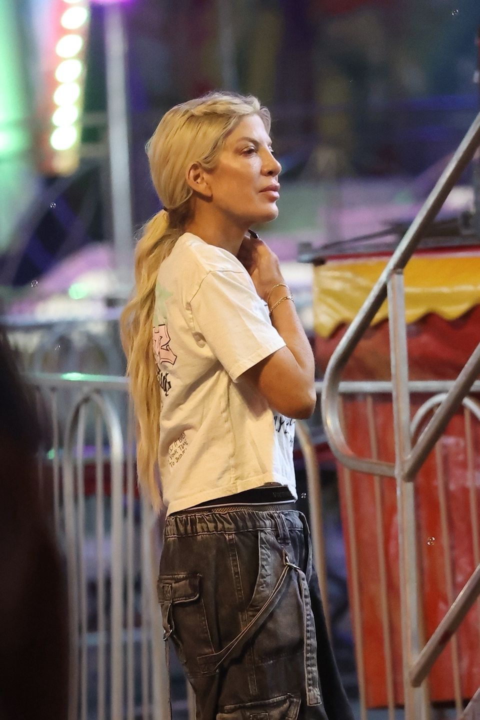 Tori Spelling "przyłapana" z byłym mężem i synem na jarmarku