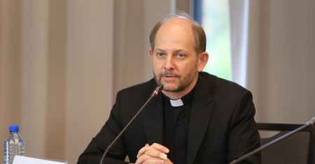 Kolęda. Rzecznik Episkopatu ks. Leszek Gęsiak zabrał głos w sprawie wizyt księży