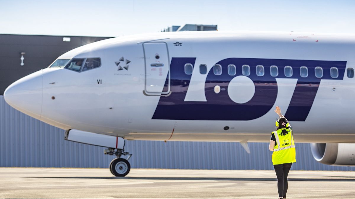 W sobotę 3 czerwca wystartował pierwszy czarterowy rejs LOT-u z Lotniska Warszawa-Radom do tureckiej Antalyi