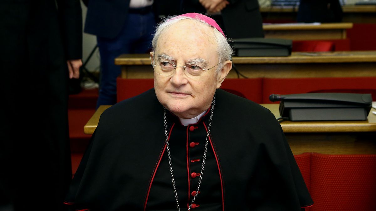 Abp Hoser ma koronawirusa