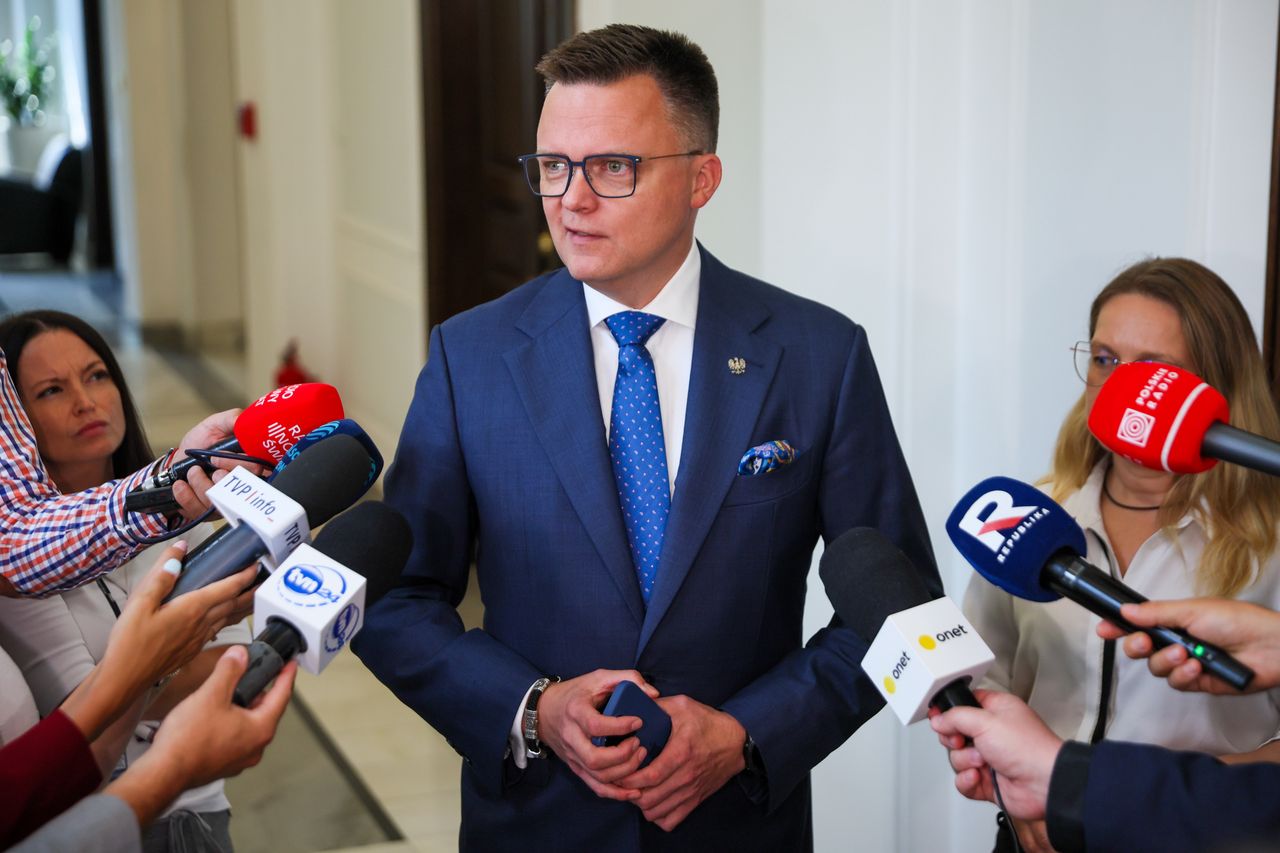 Hołownia ujawnia: Proponowano mi przeprowadzenie zamachu stanu