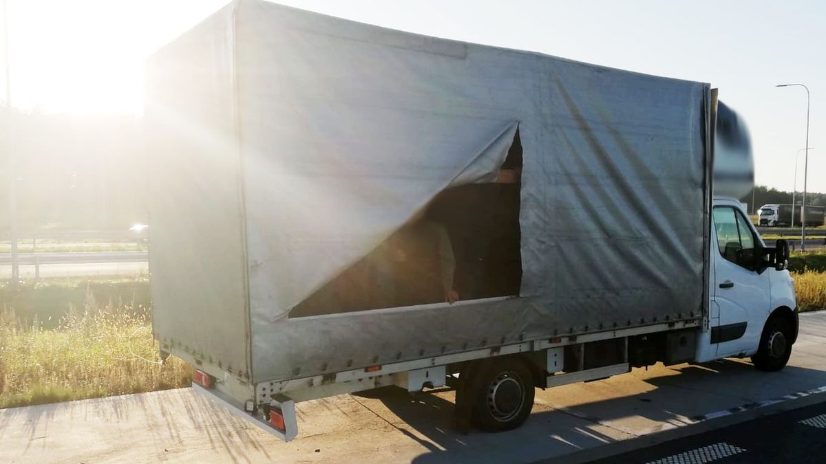 Kierowca wiózł tak 43 osoby