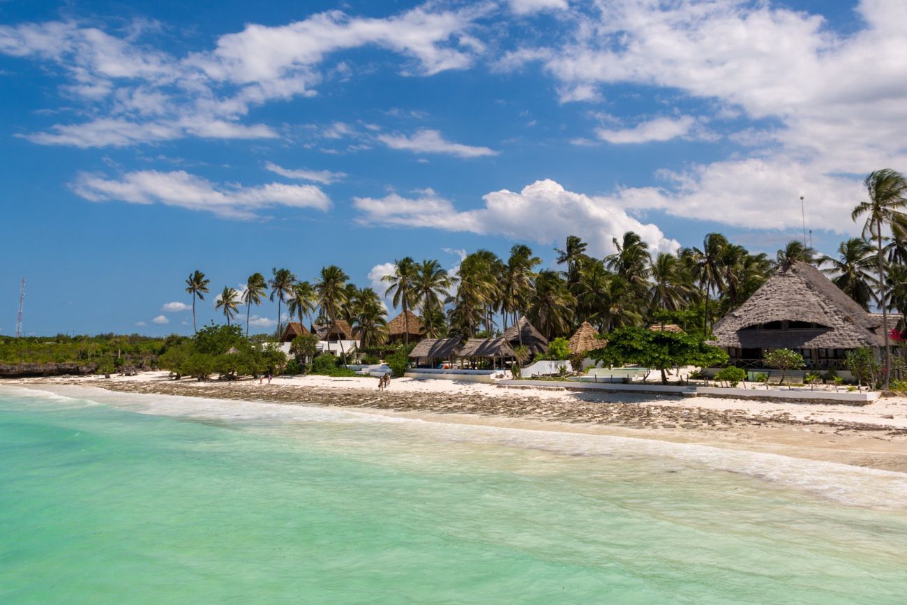 Polacy chętnie wybierają się wakacje na Zanzibar. Nowe dane