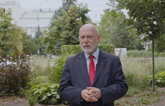 Maciej Świrski nie ustąpi. „Rząd wyśle policję, żeby zamknęła siedzibę KRRiT?”