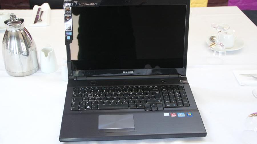 Samsung 700G7A - wypasiona maszynka dla graczy na GamesCom 2011! [wideo] 1