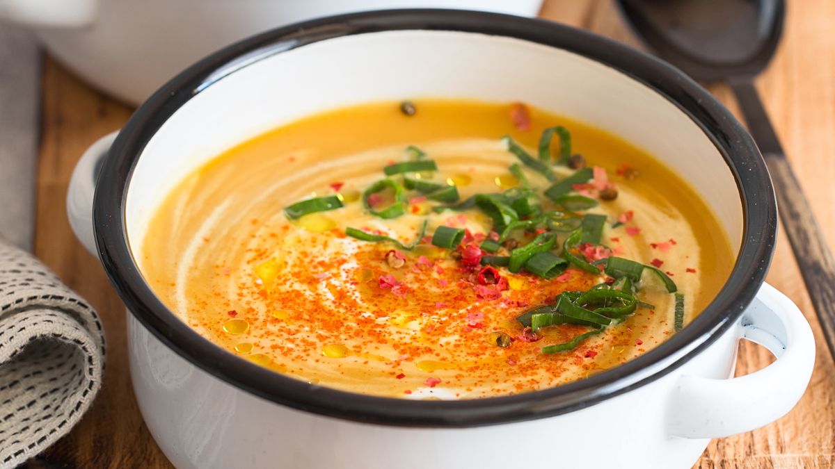 Zupa z pieczonej papryki