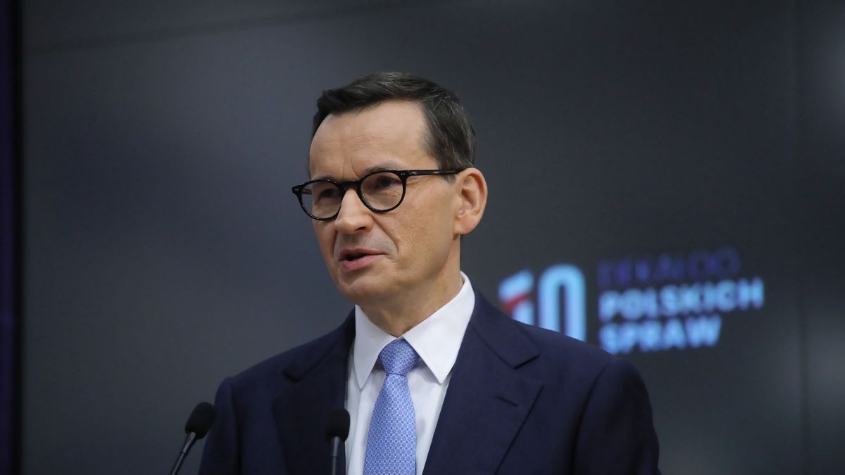 Warszawa, 17.11.2023. Premier Mateusz Morawiecki podczas konferencji prasowej w siedzibie Giełdy Papierów Wartościowych w Warszawie, 17 bm. (ad) PAP/Albert Zawada