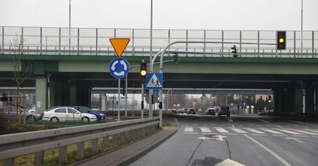 Warszawa. Zamknięta zawrotka. Korek po zjeździe z S2 w stronę centrum