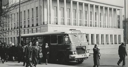 Jeździłeś zbiorkomem za PRL-u? Musisz znać te autobusy i tramwaje!