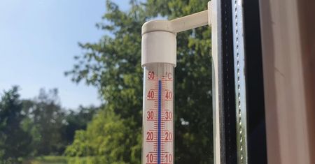Jak ochłodzić pokój dziecka? W aptece znajdziesz rozwiązanie za 5 złotych