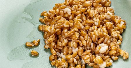 Wystarczy jeść 2 razy w tygodniu. Pomoże obniżyć cholesterol i cukier