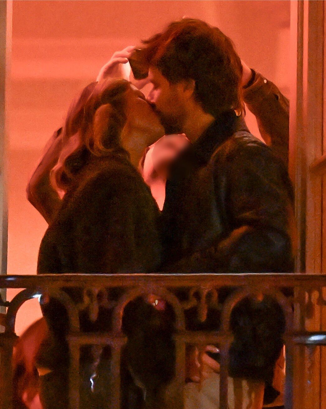 Maciej Musiał z ukochaną