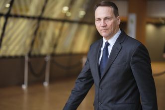 Sikorski: uważam, że mamy obowiązek zestrzeliwać nadlatujące rosyjskie pociski