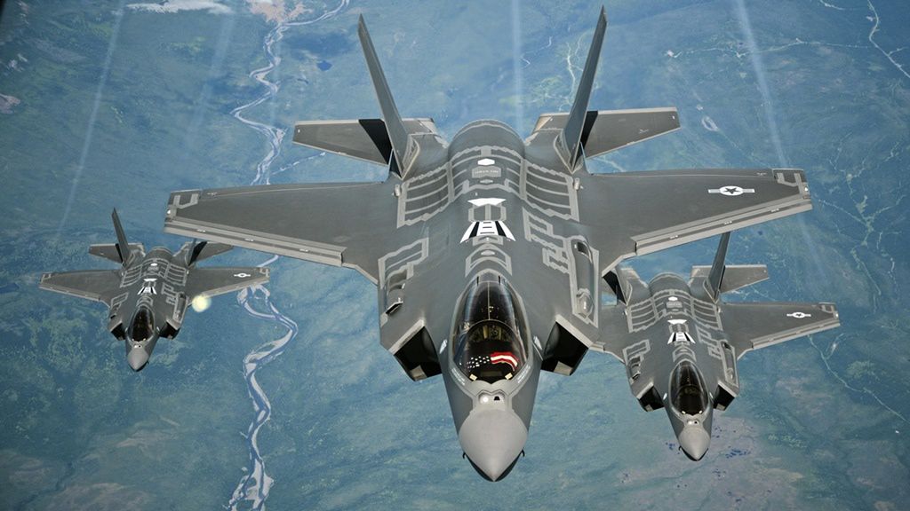 USAF F-35 in flight.