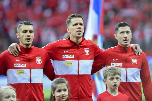 Kibice nie kryli WŚCIEKŁOŚCI po meczu z Albanią, skandując: "K**wa, gdzie jest kapitan?". Szczęsny też nie gryzł się w język