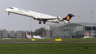 Wrocław: Chcą zakazać nocnych lotów z lotniska. Mieszkańcy grożą sądem
