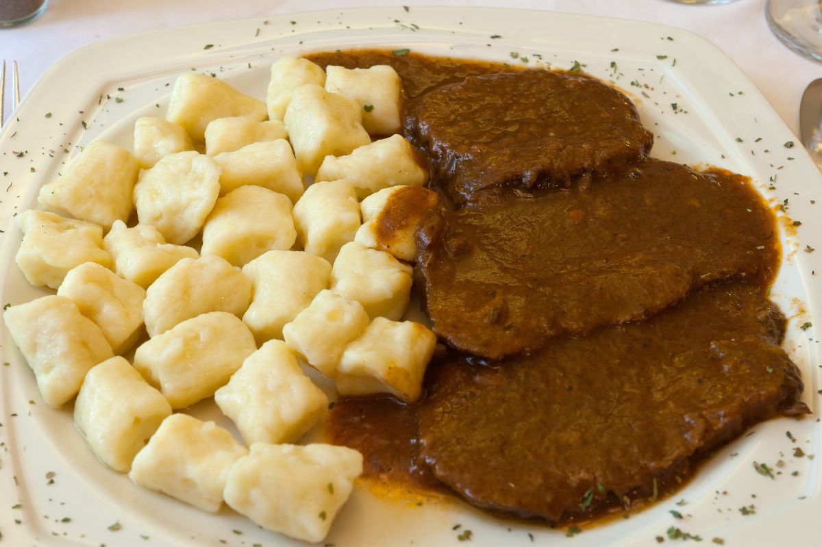 W Chorwacji zajadałam się pasticadą. Wyprosiłam przepis i robię zamiast pieczeni