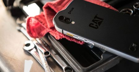 Specjalistyczny smartfon Cat S61 do sklepów trafi w lipcu - polska premiera i cena