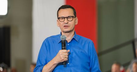 Morawiecki atakuje PO. Mówi o "zamachu na Jana Pawła II"