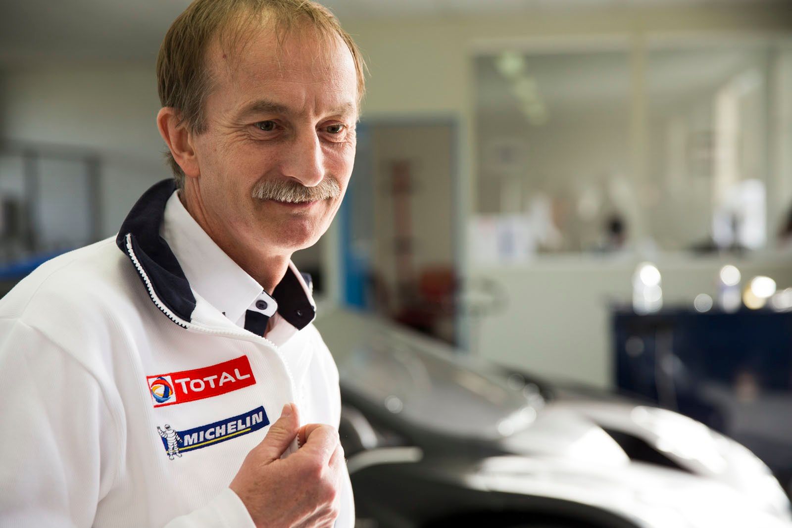 Peugeot engineers and mechanics adjust the 208T16 for the first test track at the Peugeot test center in La FertÄÂ©-Vidame, France,  on April 18th, 2013 // Flavien Duhamel/Red Bull Content Pool // P-20130422-00362 // Usage for editorial use only // Please go to www.redbullcontentpool.com for further information. //