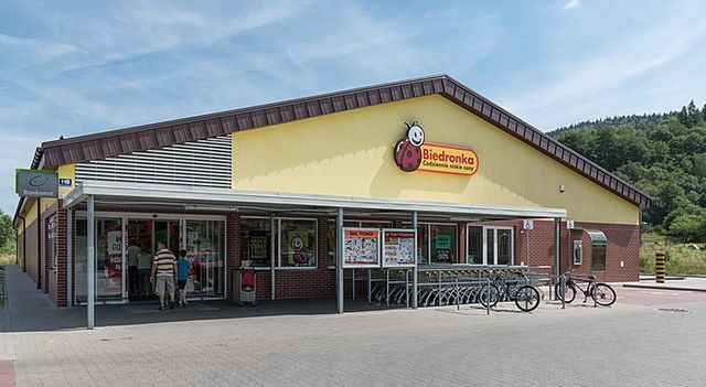 Biedronka „oszalała”. Klienci się na to rzucą. Mega promocje przed sylwestrem