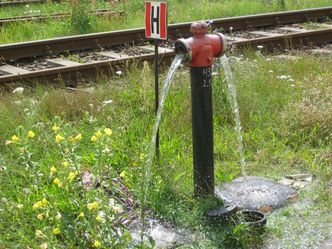Złodzieje wody grasują w Polsce. "Mamy rozplombowane hydranty"