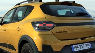 Dacia Sandero wraca na szczyt sprzedaży w Europie. Tesla z dużym spadkiem