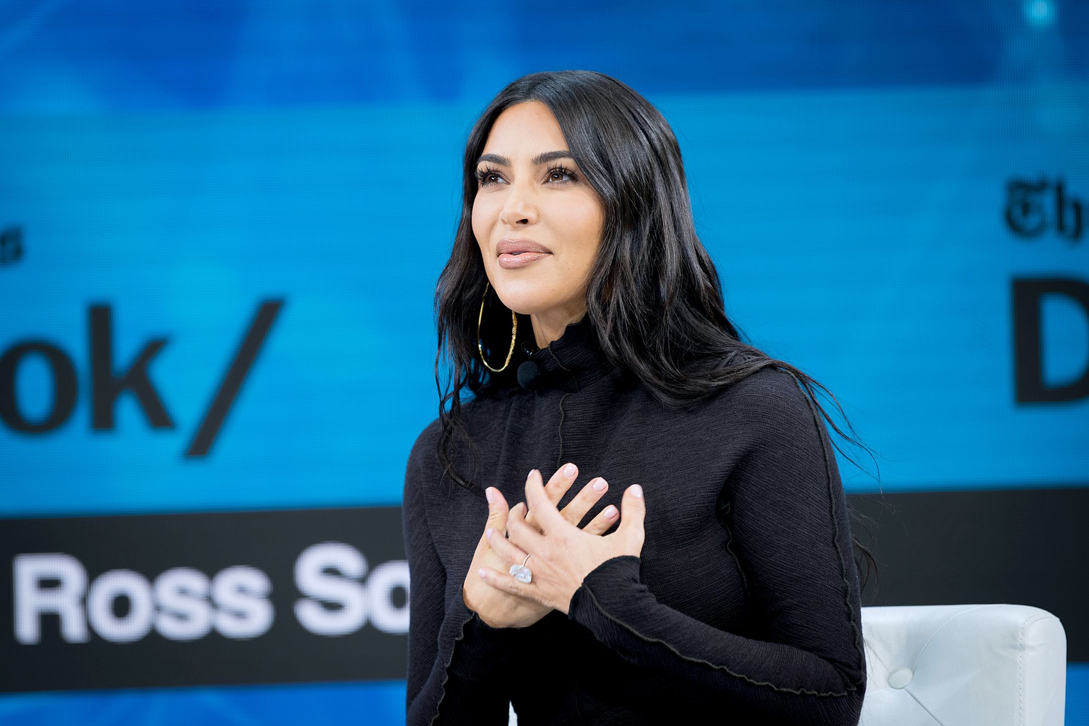 Kim Kardashian znowu nieudolnie przerobiła zdjęcie