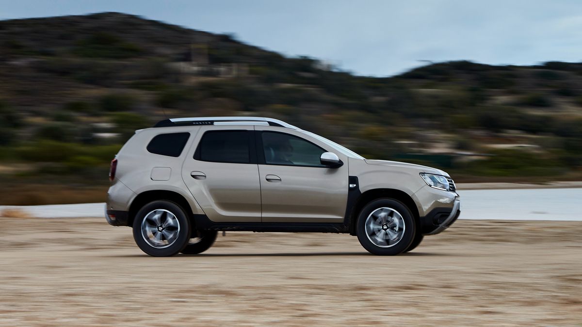 Odświeżona Dacia Duster z nowymi silnikami daje wreszcie osiągi porównywalne z konkurencją.