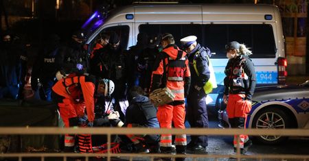 Strajk Kobiet w Warszawie. Pierwsze zatrzymania, na miejscu pogotowie ratunkowe