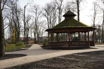 Koło: Park pięknieje z każdym rokiem. Kolejne alejki po remoncie