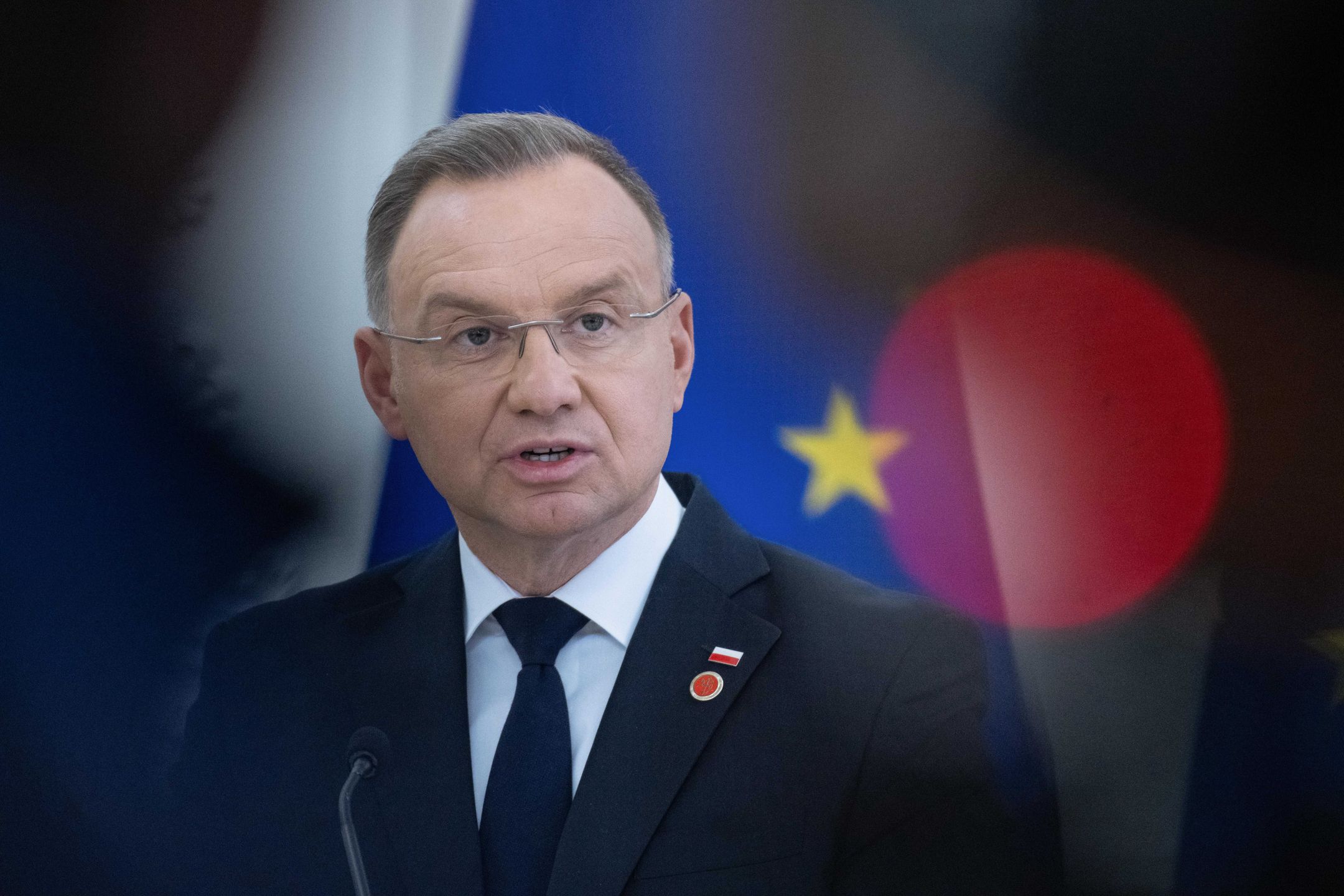 Andrzej Duda
Wilno, Litwa, 09.02.2025. Prezydent RP Andrzej Duda przemawia w Pa�acu Prezydenckim w Wilnie, 9 bm. Prezydent Duda bierze udzia� w ceremonii przy��czenia Litwy do europejskiej sieci energetycznej. (awol) PAP/Valdemar Doveiko
Valdemar Doveiko
bezpiecze�stwo, dyplomacja, elektroenergetyczna, energetyczne, energetyka, energia, polityk, polityka, przy��czenie do europejskiej sieci energetycznej, sie�, synchronizacja, system, trzy kraje ba�tyckie, wizyta prezydenta RP, wizyta zagraniczna