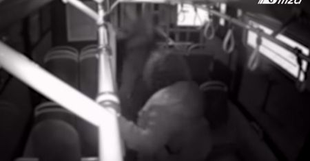 Nagranie z warszawskiego autobusu. W obronie pasażerki stanął kierowca