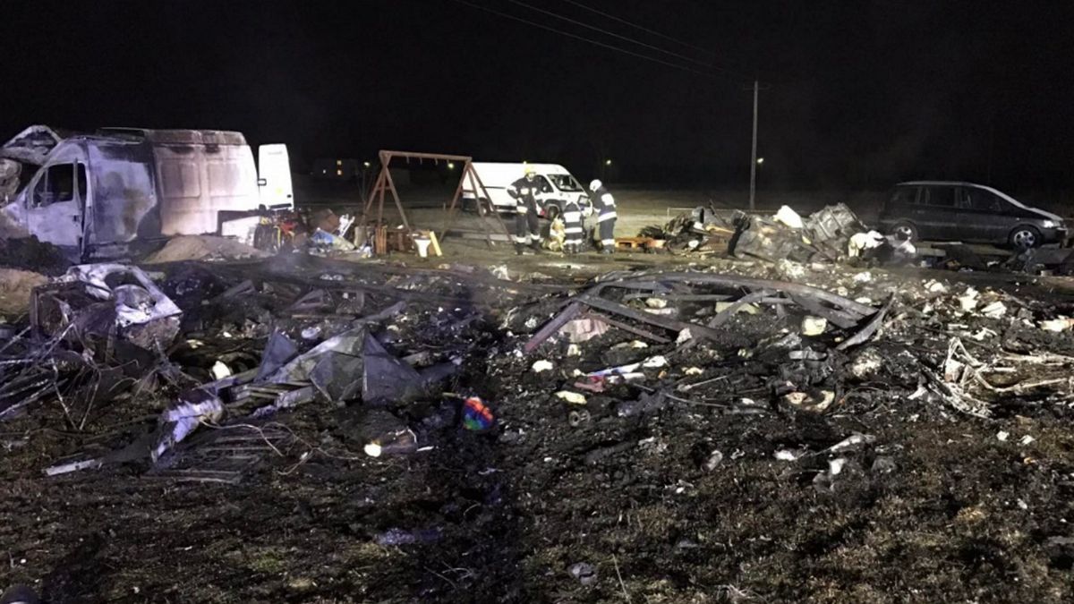 W zgliszczach strażacy odnaleźli zwłoki